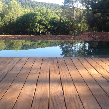 Terrasse en teck piscine